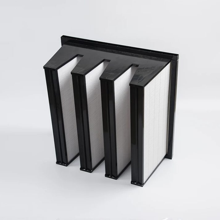 Heavy-duty industrial filtration system with valves