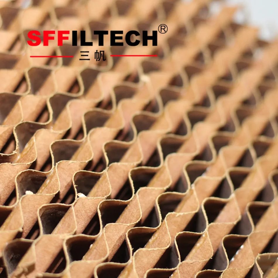 Side view of industrial filter device