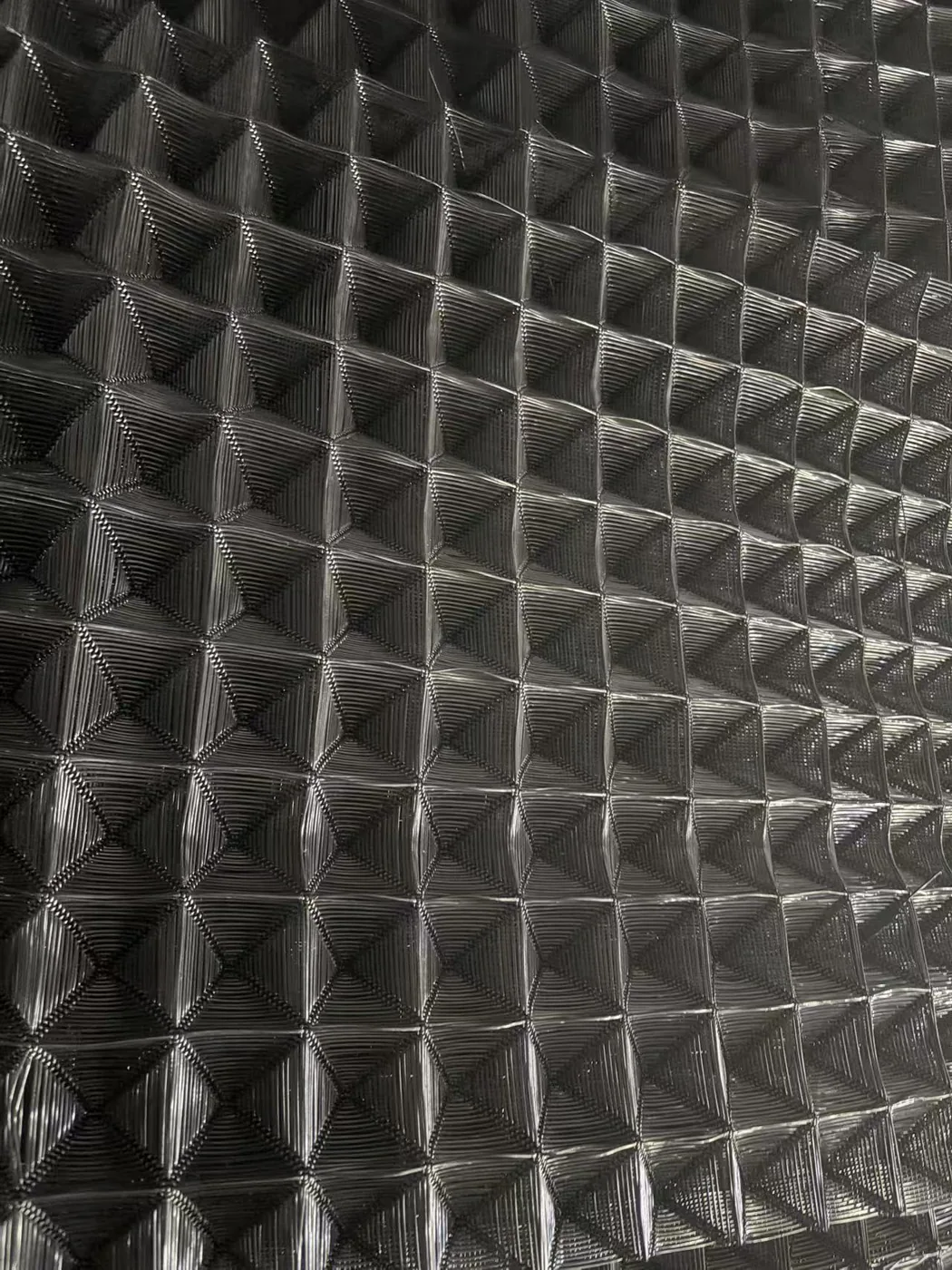 Close view of the three-dimensional monofilament mesh structure