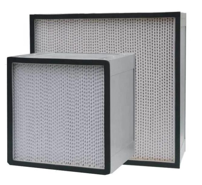 Industrial separation filter in operation